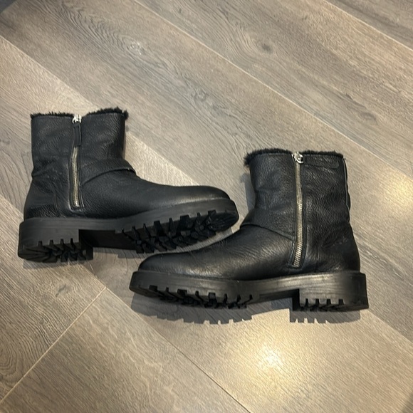 Zara Leather Biker Ankle Boot Black Moto Buckle Chunky Fur Lined Size 9 - Picture 8 of 16